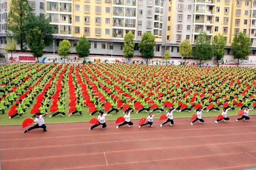報考黔西中等職業(yè)學(xué)校，選什么專業(yè)好