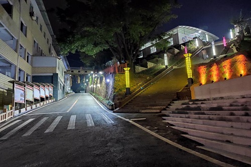 羅甸中等職業(yè)學(xué)校招生辦聯(lián)系電話(huà)是多少