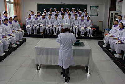 平?jīng)鲠t(yī)學(xué)高等?？茖W(xué)校2023年排名