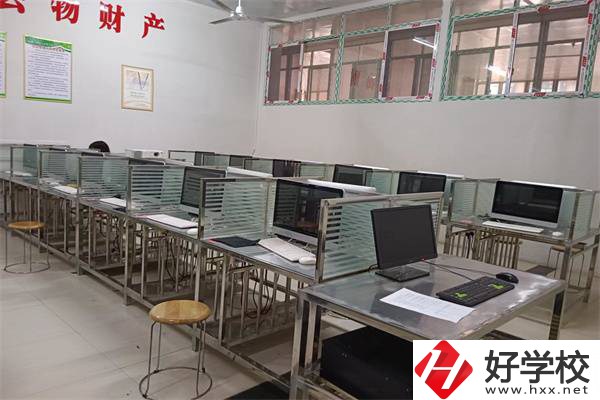 懷化成碩職業(yè)學(xué)校的地址在哪？有什么辦學(xué)特色？