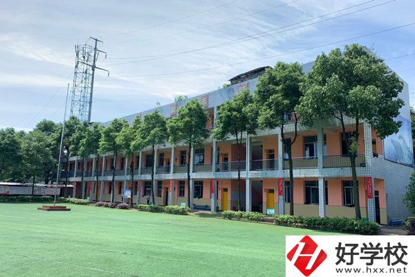 常德海乘職業(yè)學校教學設施好不好？環(huán)境怎么樣？