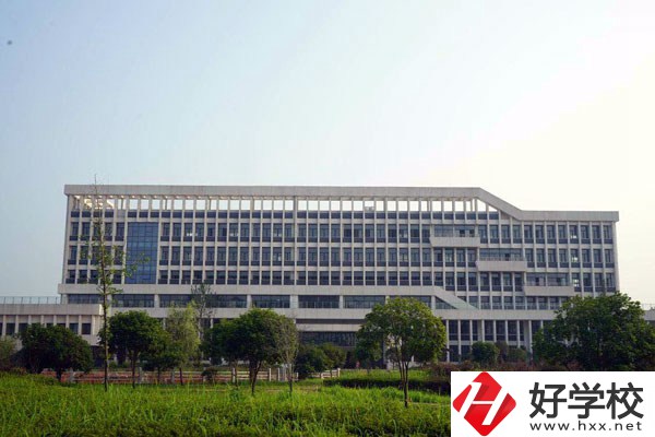 益陽職業(yè)技術(shù)學(xué)院（中職部）的招生代碼是多少？學(xué)校好不好？