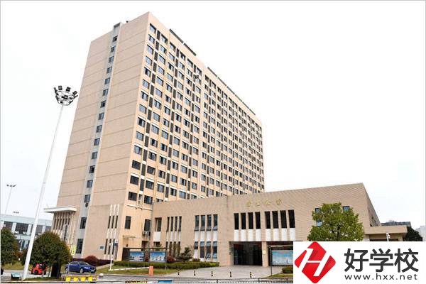 長沙財經(jīng)學(xué)校學(xué)生的就業(yè)率高嗎？
