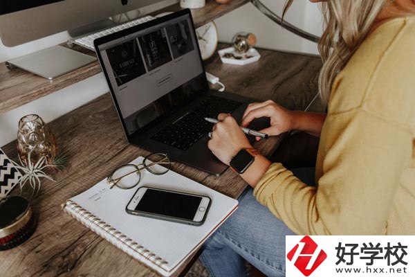 計(jì)算機(jī)平面設(shè)計(jì)專業(yè)去哪學(xué)？看看湖南這幾所中職學(xué)校