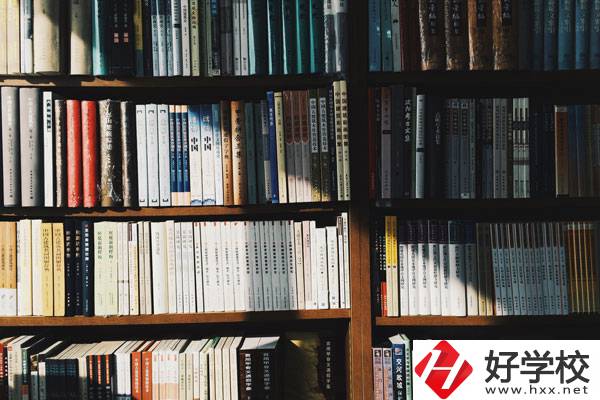 在永州什么學(xué)?？梢宰x學(xué)幼師專業(yè)？女生多嗎？
