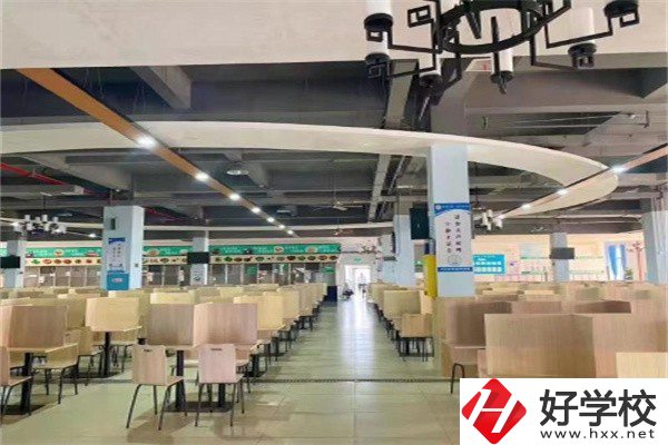 長沙經貿職業(yè)中專有哪些招生專業(yè)？有哪些辦學優(yōu)勢？