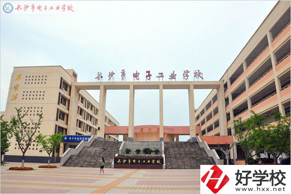 長沙學(xué)費便宜的中專有哪些？有什么招生專業(yè)？