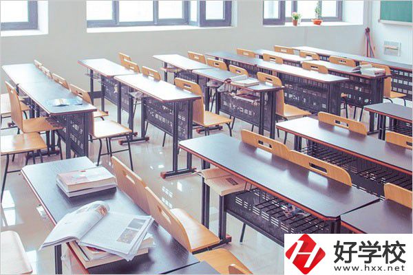 常德石門(mén)縣有什么中專(zhuān)學(xué)校？是公辦還是民辦的？