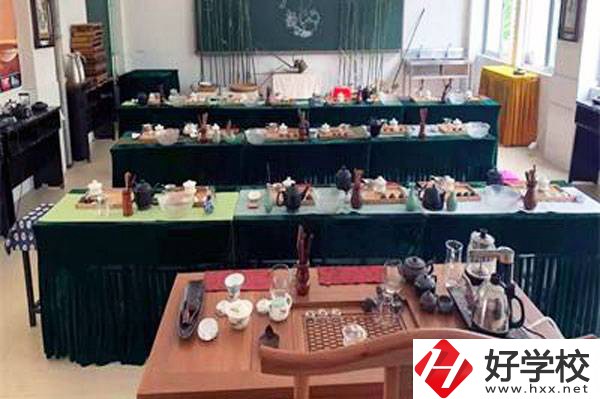 張家界有哪些公辦中職學(xué)校？有什么特色專業(yè)？