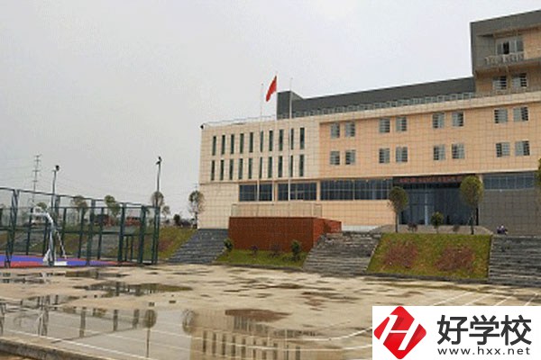 婁底環(huán)宇中職學(xué)校怎么樣？有什么辦學(xué)特色？