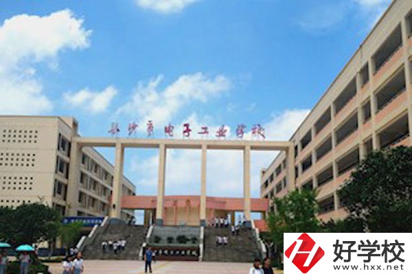 長沙電子工業(yè)學(xué)校的招生要求有哪些？