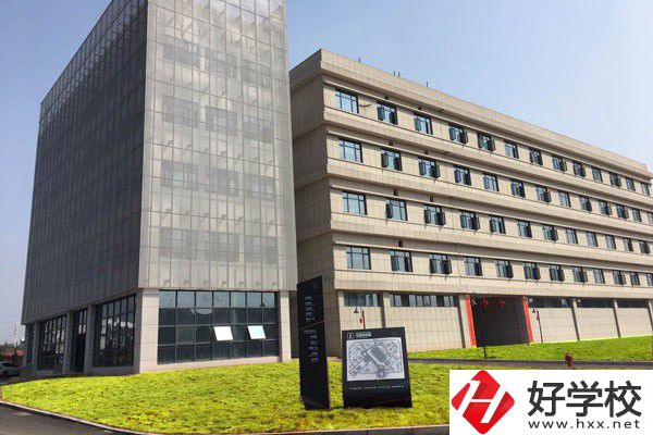 株洲正規(guī)的技校有哪些？學校怎么樣？