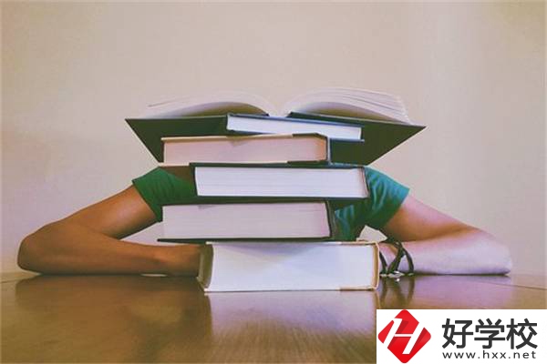 湖南參加中考對選職校的重要性，怎么才能選到好學(xué)校？