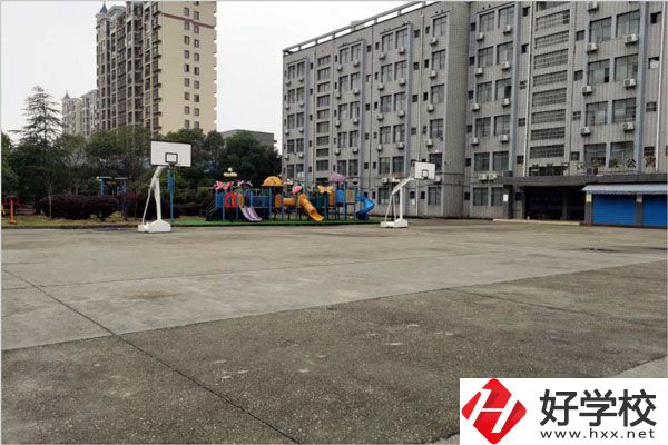 益陽電腦美術(shù)職業(yè)學(xué)校有什么特色專業(yè)？