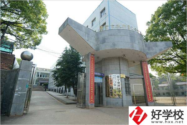 衡陽常寧市有幾所公辦中專？有什么辦學(xué)優(yōu)勢？