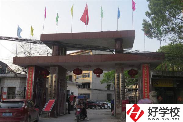 岳陽(yáng)最好的中專是哪一所？學(xué)校推薦學(xué)習(xí)哪些專業(yè)？