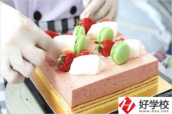 在湖南女生讀技校學(xué)什么專業(yè)最吃香？就業(yè)前景怎么樣？
