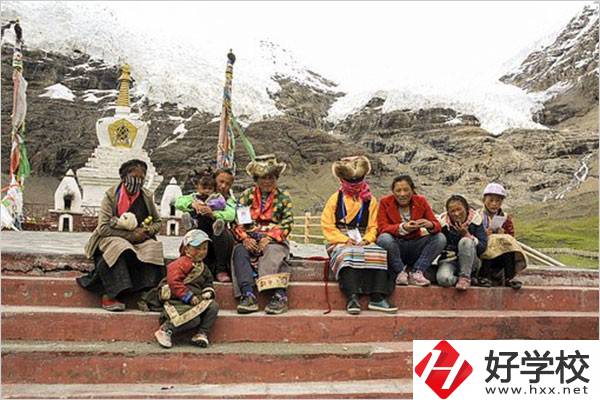 張家界少數(shù)民族加分政策是什么？中專升大專加分嗎？