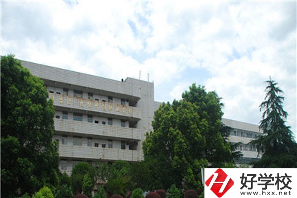 郴州想學平面設(shè)計推薦哪些中職？專業(yè)就業(yè)如何？