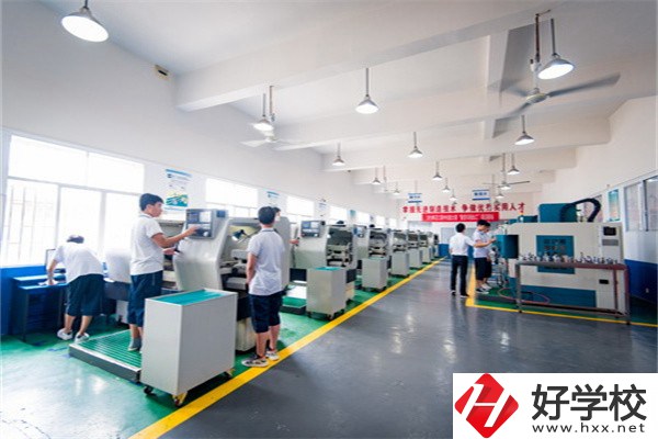 懷化的公辦職高有哪些？可以免學(xué)費(fèi)嗎？
