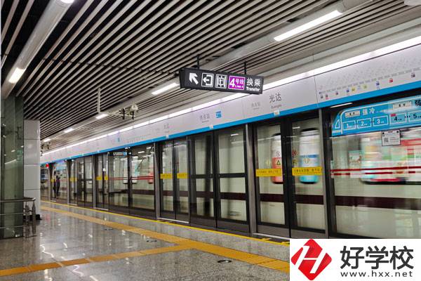 湖南省體育運動學校怎么樣？是中專嗎？