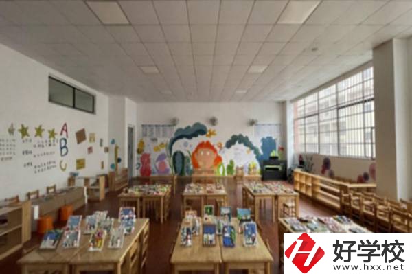 長沙英藍中等職業(yè)學校怎么樣？開設了哪些專業(yè)？