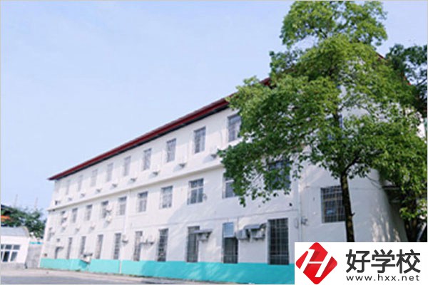 湘潭華光職校在哪？有什么辦學(xué)特色？