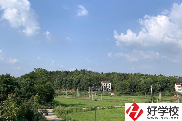 南縣職業(yè)中等專業(yè)學(xué)校怎么樣？值得報(bào)考嗎？