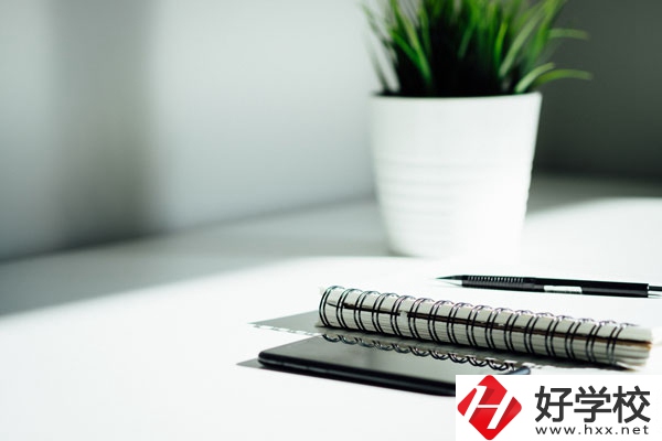 湖南省道縣師范學(xué)校好不好？什么專業(yè)女生最多？