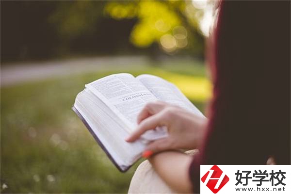 非湖南戶籍可以在長(zhǎng)沙讀職高嗎？上職高有用嗎？