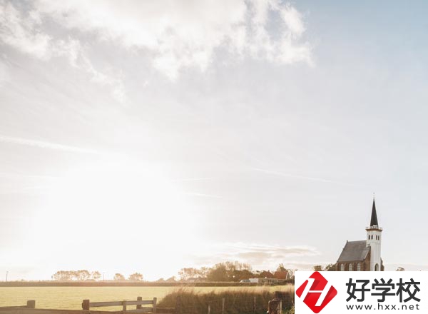 岳陽物流工程職業(yè)學校有什么特色專業(yè)？