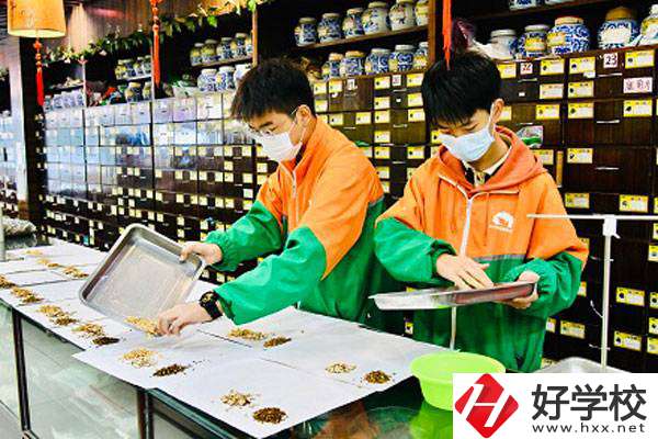 長沙湘麓醫(yī)藥中專學(xué)校怎么樣，辦學(xué)特色好嗎？