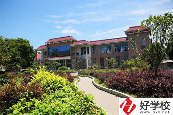 懷化有可以考大學(xué)的中職學(xué)校嗎？哪所升學(xué)情況比較好？