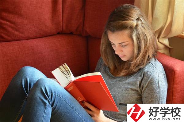在湖南考不上高中怎么辦？女孩學點什么好？