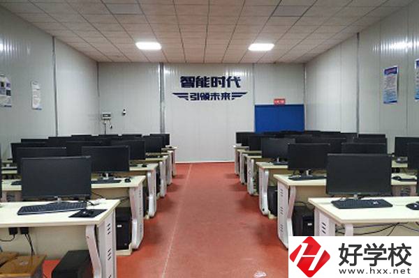 岳陽(yáng)市建設(shè)科技職業(yè)技術(shù)學(xué)校有什么辦學(xué)特色？