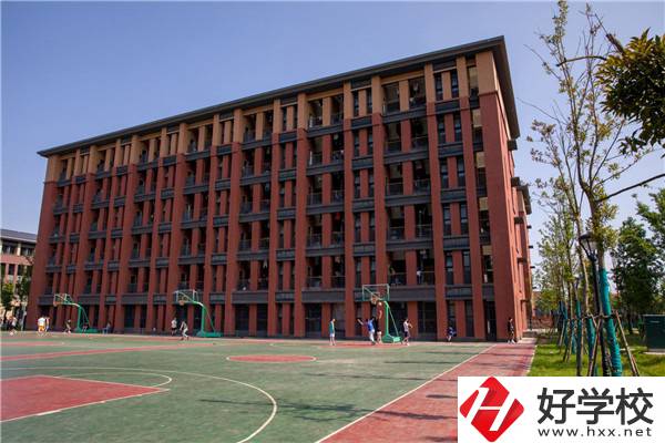 湖南有哪些財經(jīng)類的公辦職校？