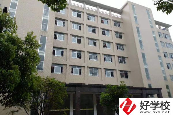 安鄉(xiāng)縣職業(yè)中專師資力量如何？就業(yè)前景好嗎？