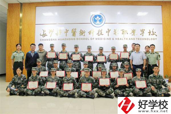 湖南哪些中專(zhuān)開(kāi)設(shè)有國(guó)防班？什么是國(guó)防班？