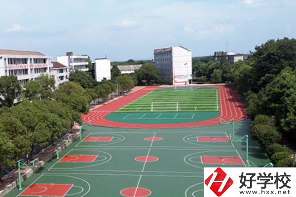 益陽市綜合職業(yè)中等專業(yè)學(xué)校收費(fèi)貴不貴？