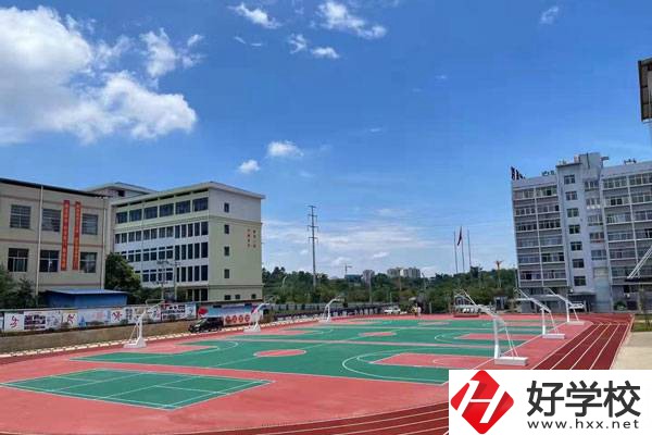永州九嶷工業(yè)學(xué)校是公辦還是民辦？有哪些特色？