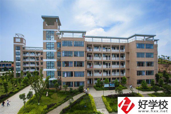 湖南寧鄉(xiāng)有哪些比較好的中專？就業(yè)升學(xué)怎么樣？