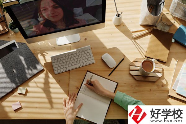 郴州工業(yè)交通學(xué)校環(huán)境怎么樣？宿舍好不好？