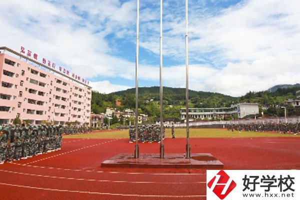 在桂東縣職業(yè)教育中心學(xué)計(jì)算機(jī)怎么樣？