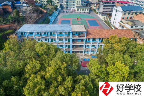 湖南鴻翔技工學(xué)校怎么樣？教學(xué)情況如何？