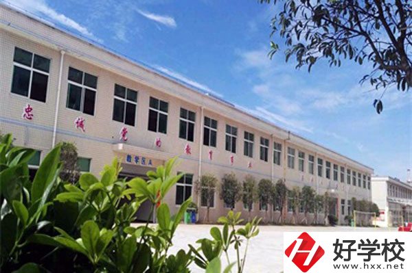 長沙銀河中等職業(yè)學(xué)校環(huán)境怎么樣？就業(yè)前景如何？