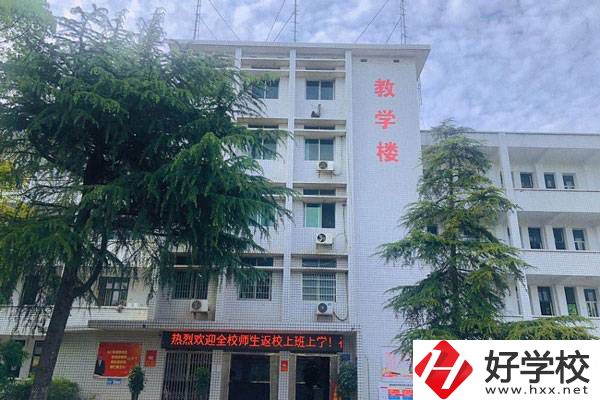 株洲鐵路機電職業(yè)技術(shù)學校的辦學特色有哪些？