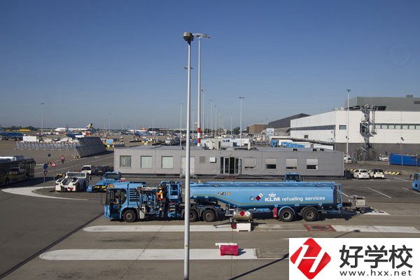 湖南華航鐵路科技技工學(xué)校校園管理如何？