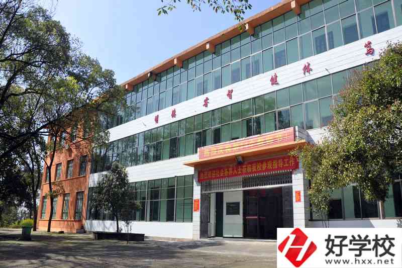 衡陽蔡倫科技中等職業(yè)學(xué)校有哪些招生專業(yè)？如何收費(fèi)？