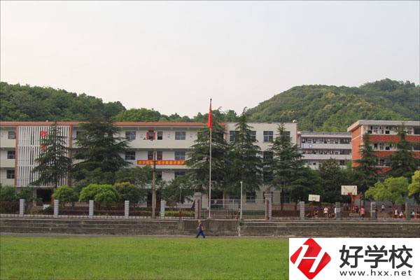 岳陽就業(yè)率高的中專有哪些？學(xué)校有什么辦學(xué)特色？