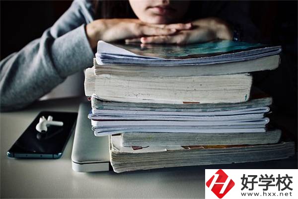 湖南初中畢業(yè)選3+2還是3+3？有五年制大專推薦嗎？